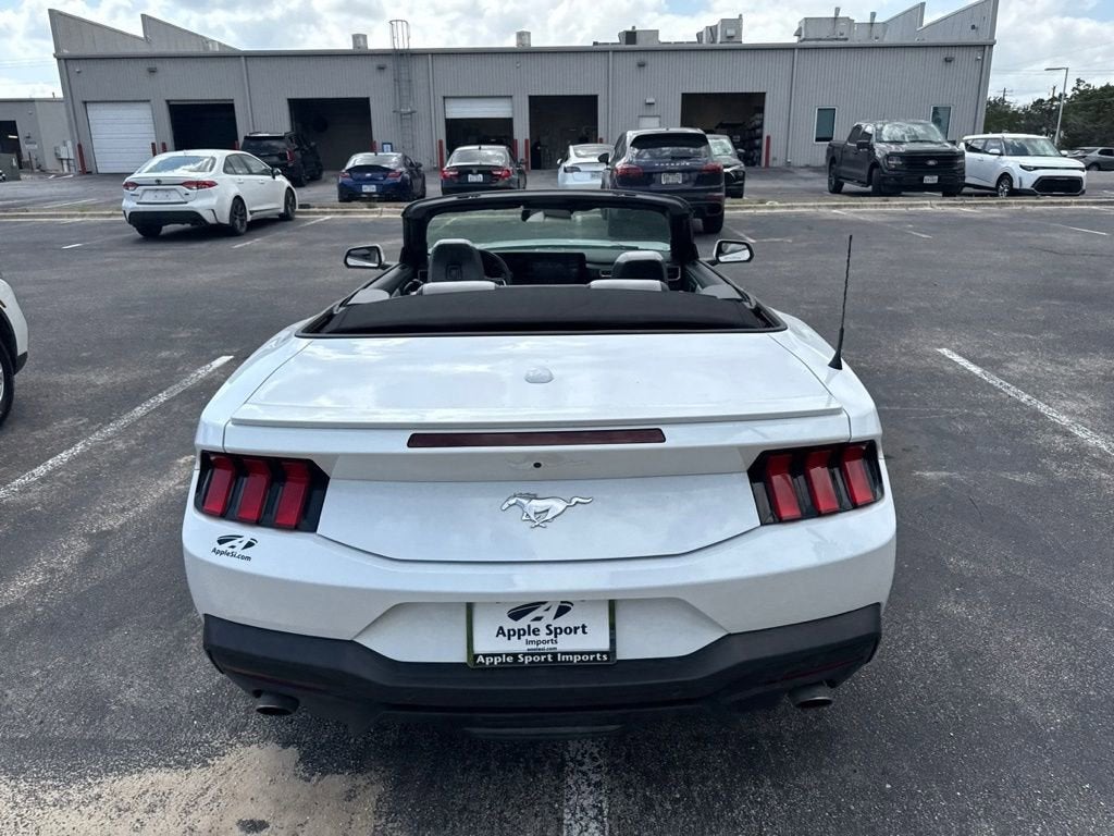 2024 Ford Mustang EcoBoost