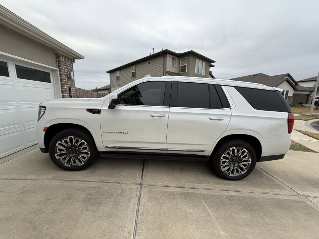 2023 GMC Yukon Denali Ultimate