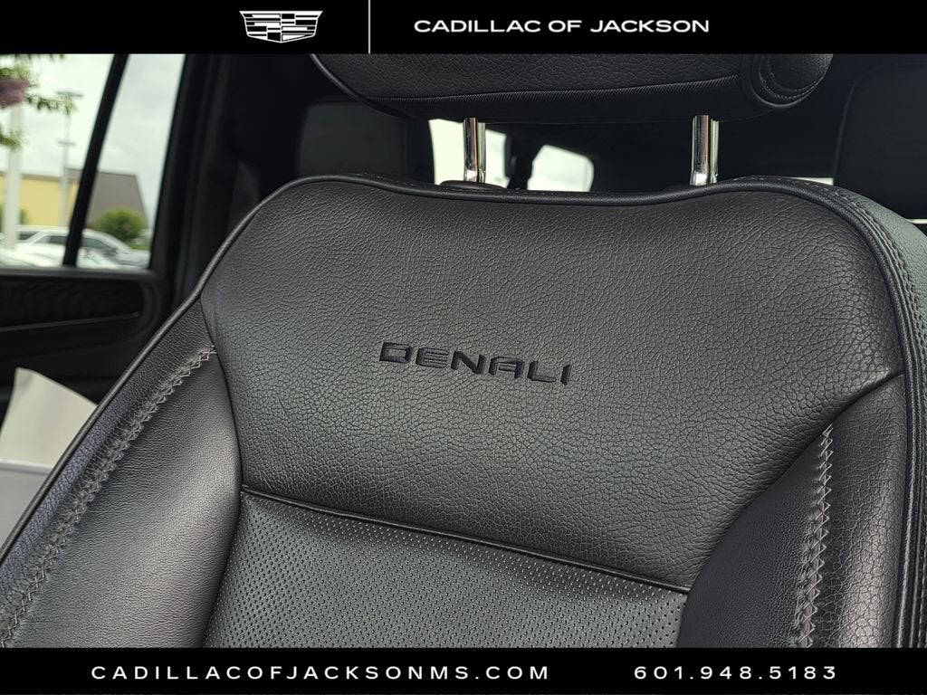 2022 GMC Yukon XL Denali