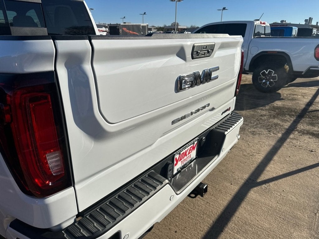 2022 GMC Sierra 1500 Limited AT4