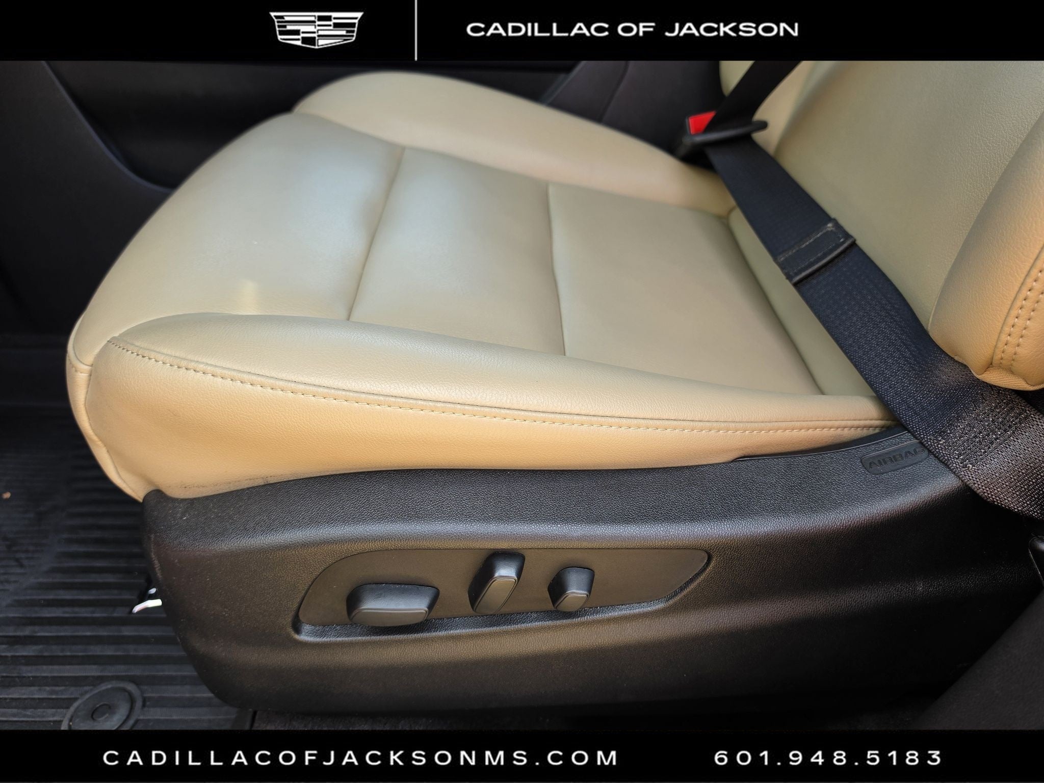 2024 Cadillac XT4 Luxury