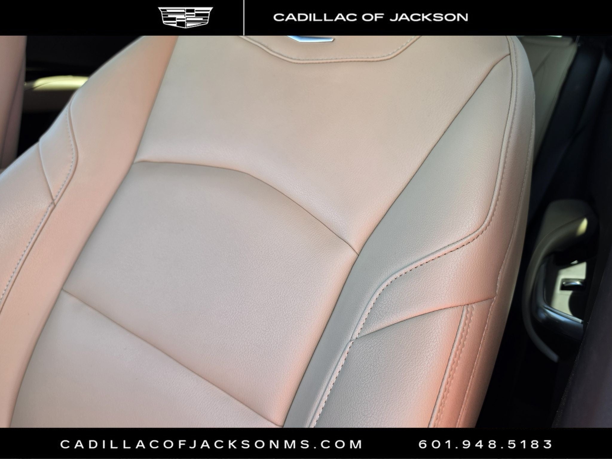 2024 Cadillac XT4 Luxury