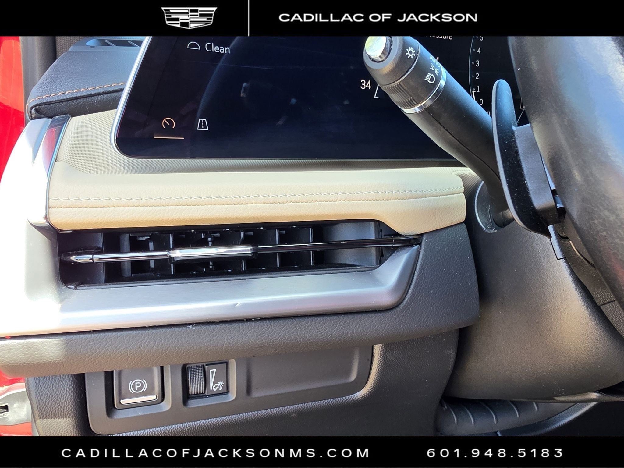 2024 Cadillac XT4 Luxury