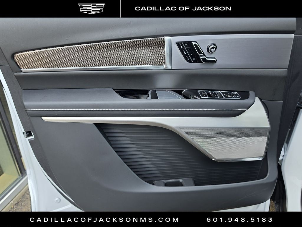 2027 Cadillac VISTIQ Luxury