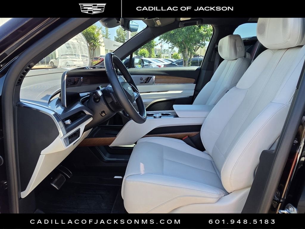 2026 Cadillac VISTIQ Luxury