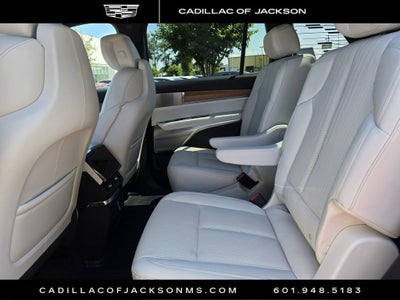 2026 Cadillac VISTIQ Luxury