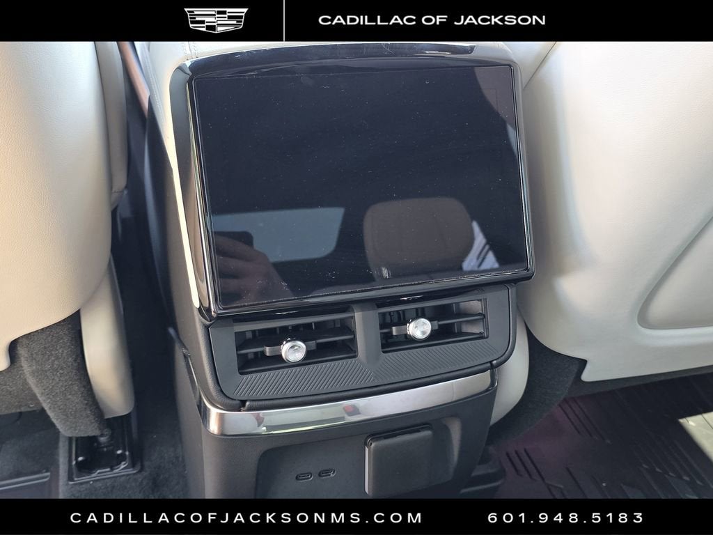 2026 Cadillac VISTIQ Luxury