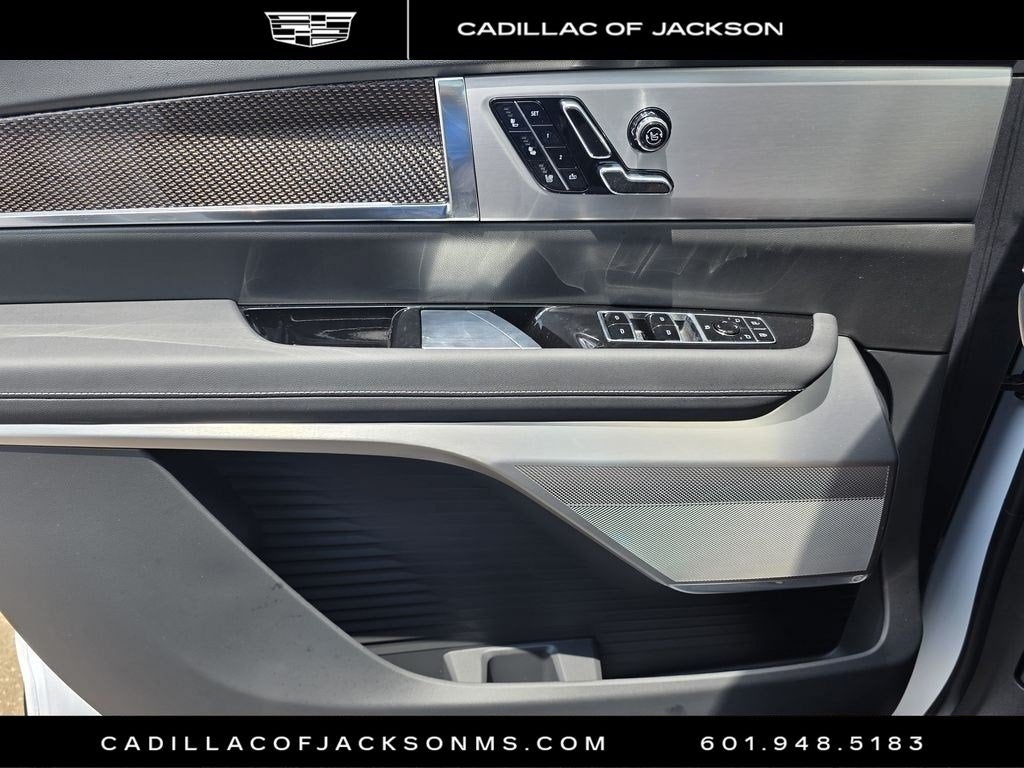 2027 Cadillac VISTIQ Sport