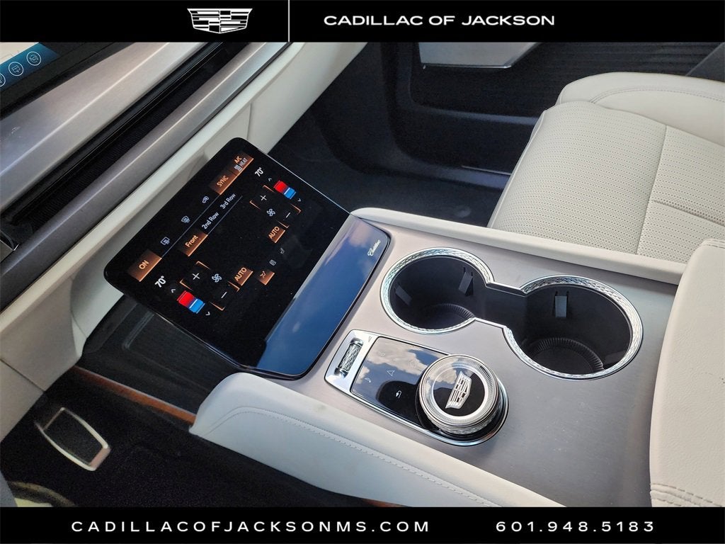 2026 Cadillac VISTIQ Sport