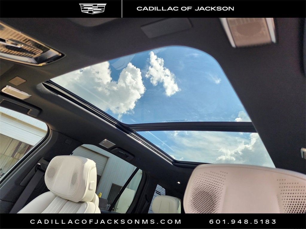 2026 Cadillac VISTIQ Sport