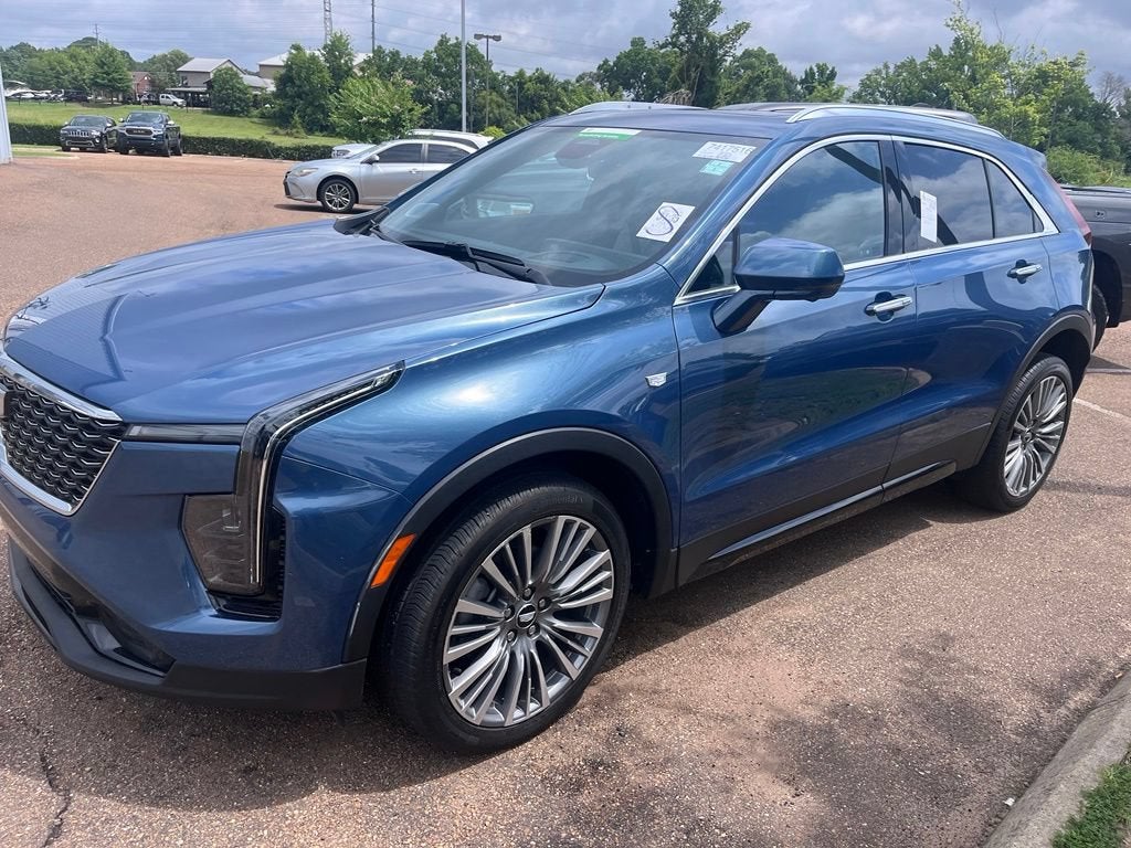 2024 Cadillac XT4 Premium Luxury