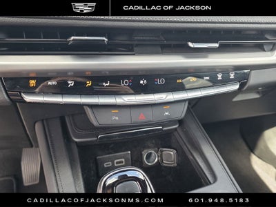 2025 Cadillac XT4 Premium Luxury