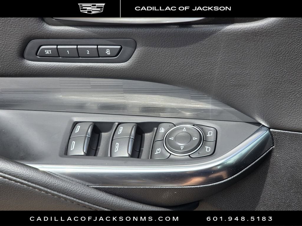 2025 Cadillac XT4 Premium Luxury