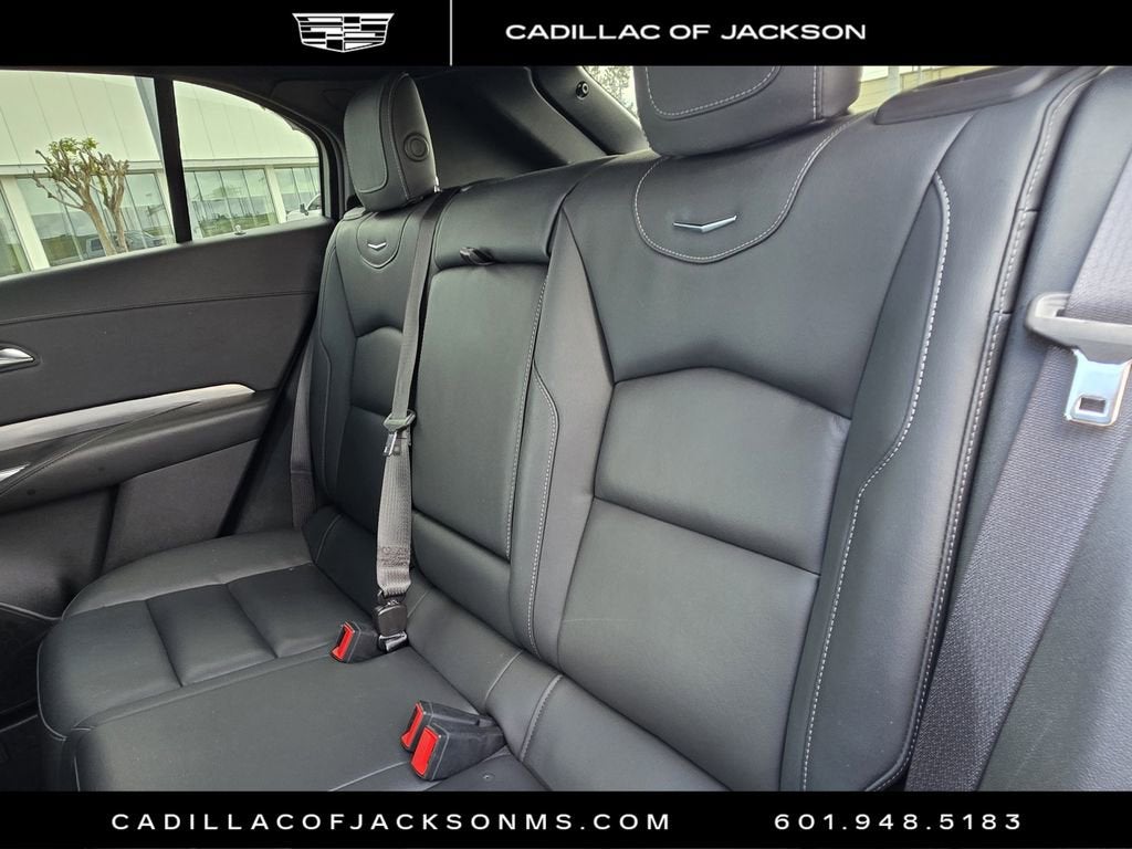 2025 Cadillac XT4 Premium Luxury