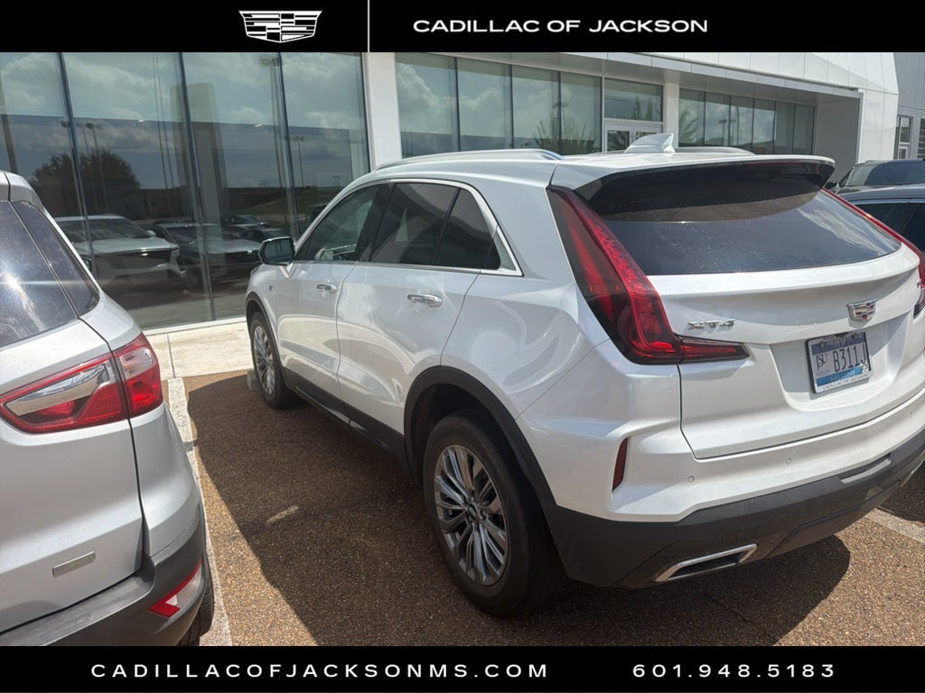 2024 Cadillac XT4 Premium Luxury
