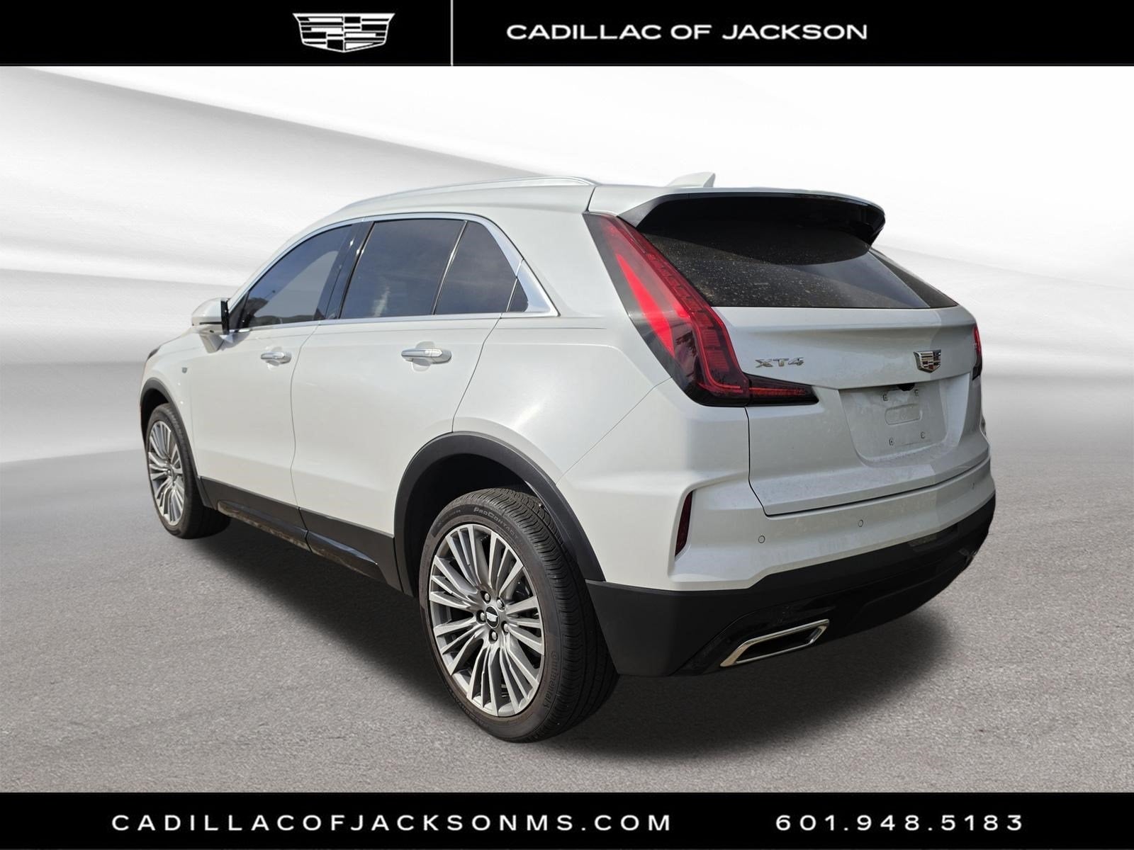 2025 Cadillac XT4 Premium Luxury