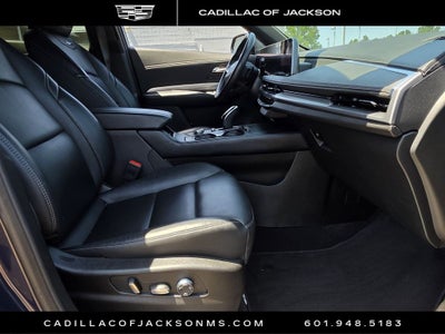2025 Cadillac XT4 Premium Luxury