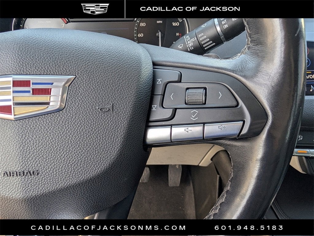 2023 Cadillac XT4 Premium Luxury