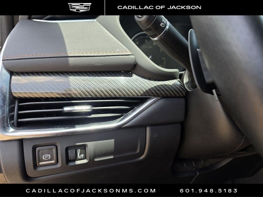 2023 Cadillac XT4 Sport
