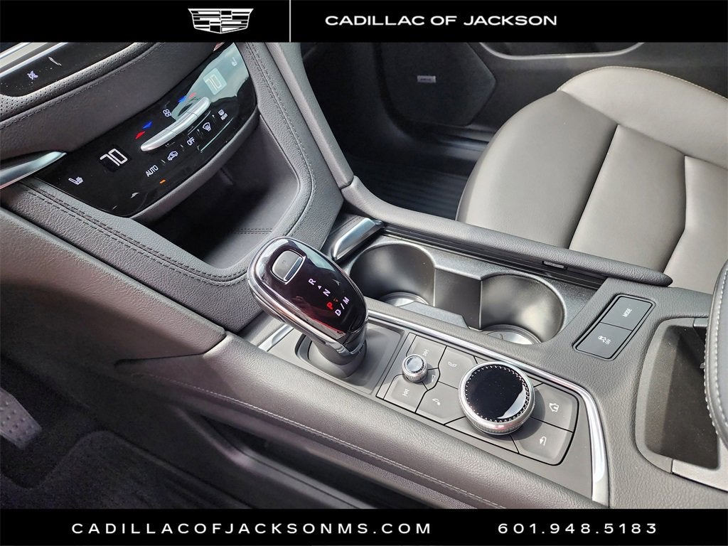 2025 Cadillac XT5 Luxury