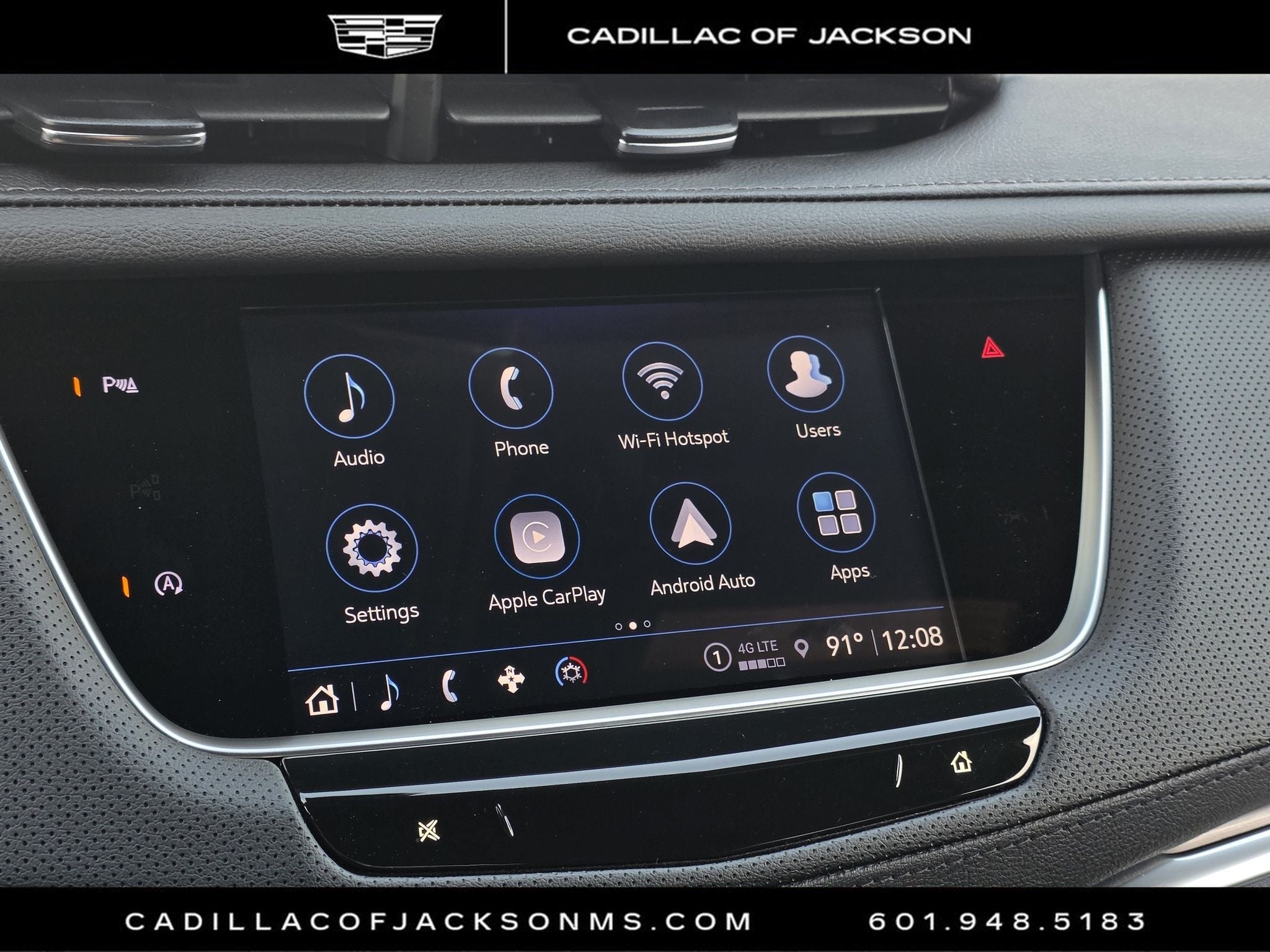 2026 Cadillac XT5 Luxury