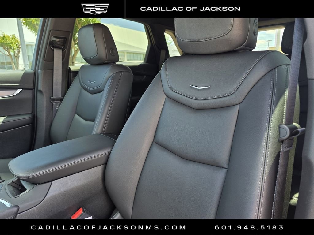 2026 Cadillac XT5 Luxury