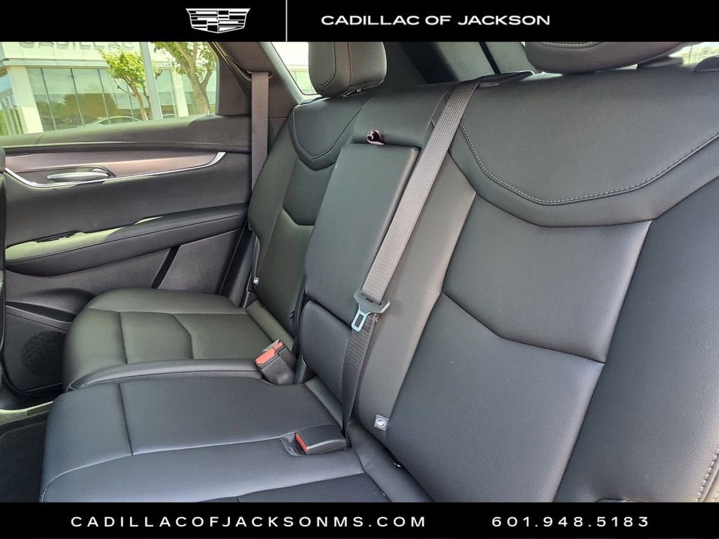2026 Cadillac XT5 Luxury