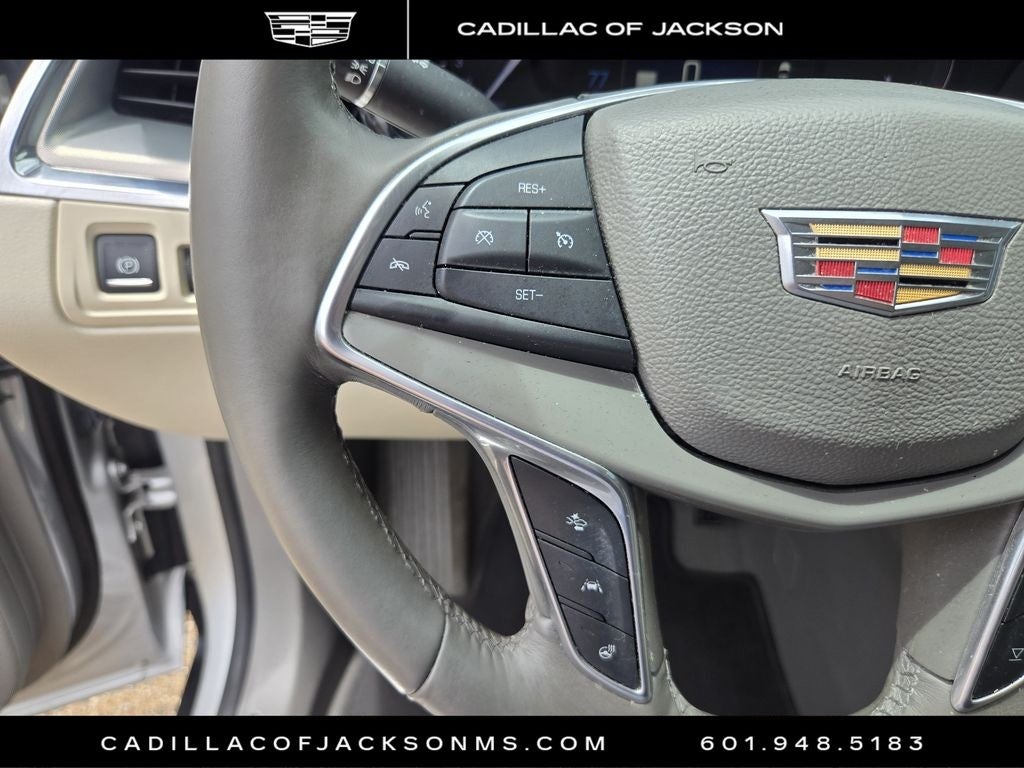 2017 Cadillac XT5 Premium Luxury FWD
