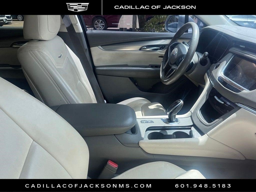2017 Cadillac XT5 Premium Luxury FWD