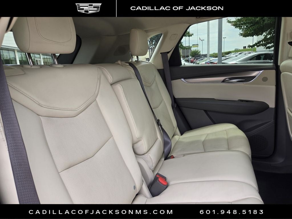 2017 Cadillac XT5 Premium Luxury FWD