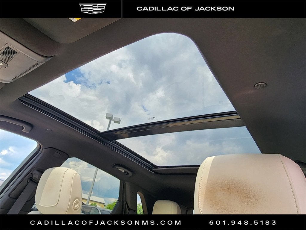 2025 Cadillac XT5 Sport