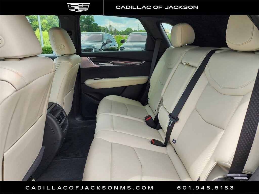 2025 Cadillac XT5 Sport