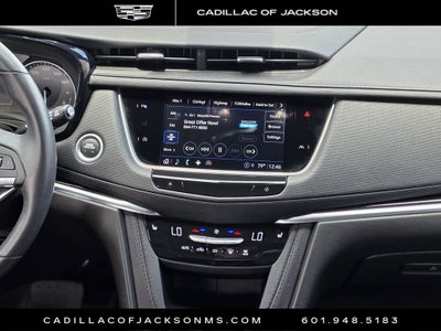 2025 Cadillac XT6 Luxury