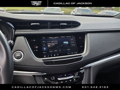 2025 Cadillac XT6 Luxury