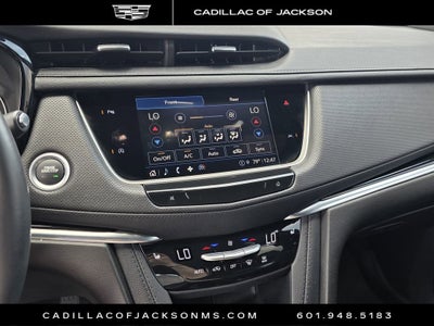 2025 Cadillac XT6 Luxury