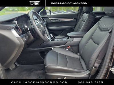 2025 Cadillac XT6 Luxury