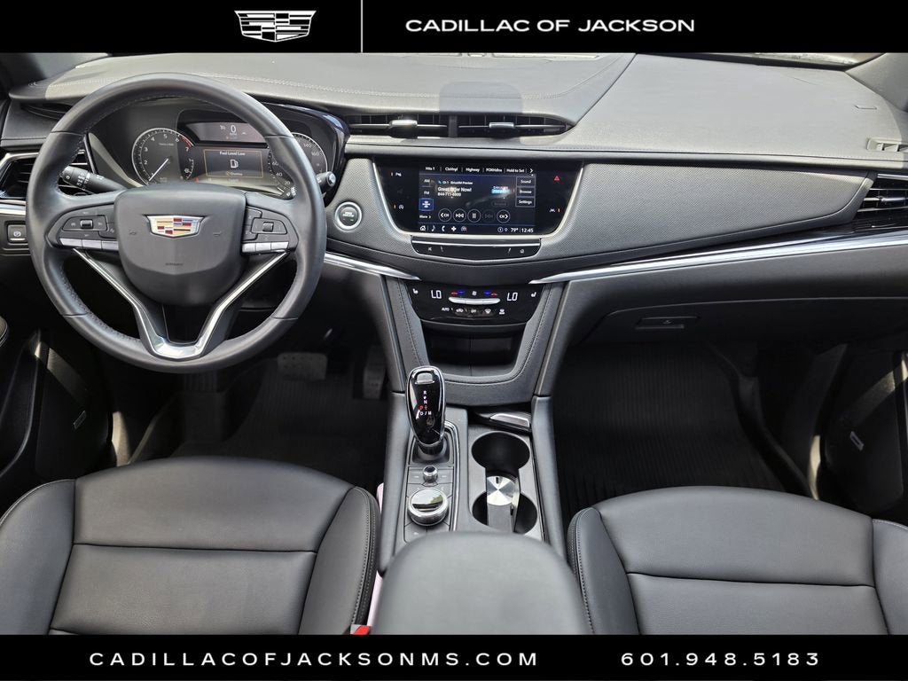 2025 Cadillac XT6 Luxury