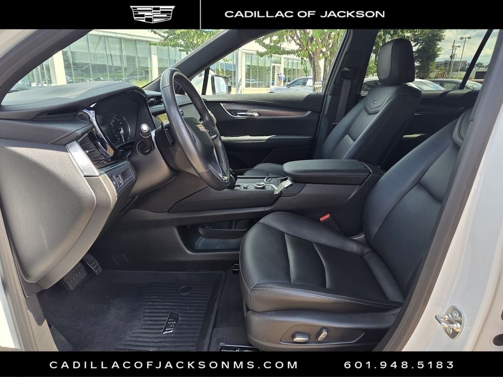 2024 Cadillac XT6 Luxury