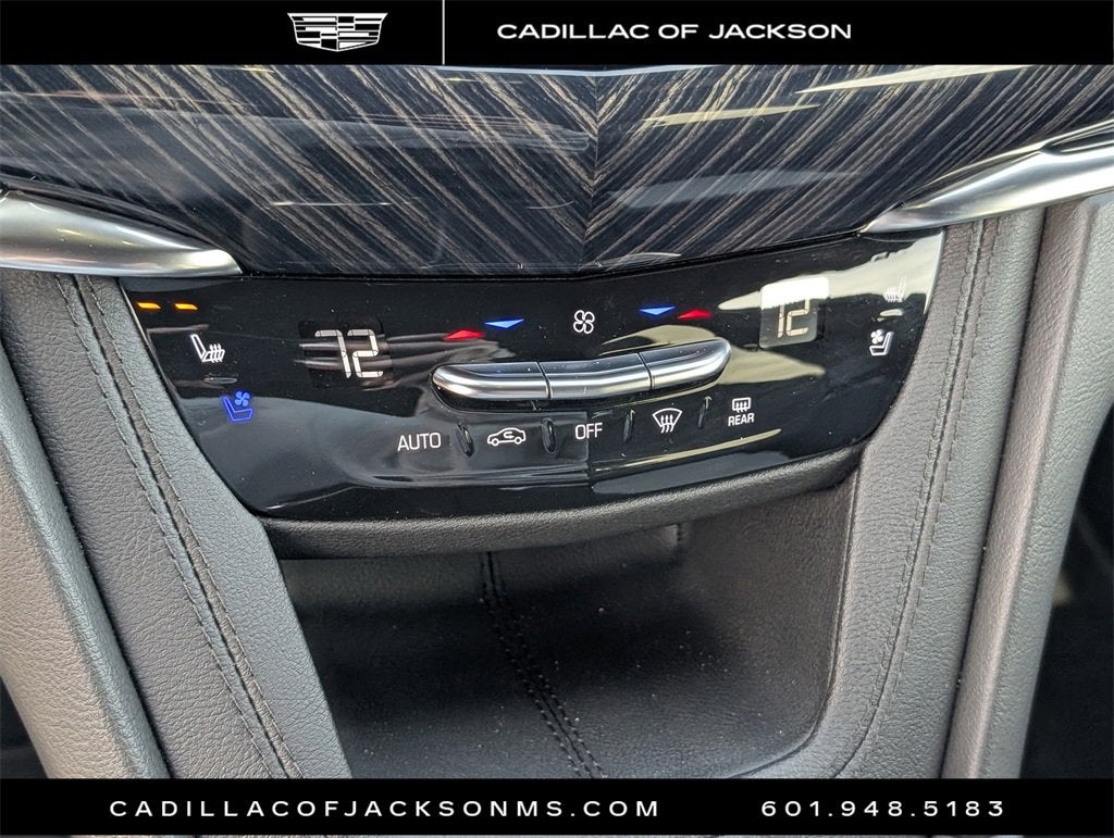 2024 Cadillac XT6 Premium Luxury