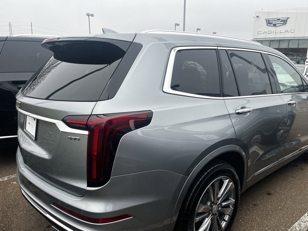 2025 Cadillac XT6 Premium Luxury