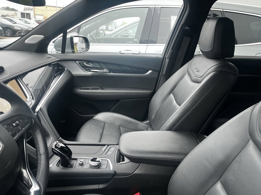 2025 Cadillac XT6 Premium Luxury