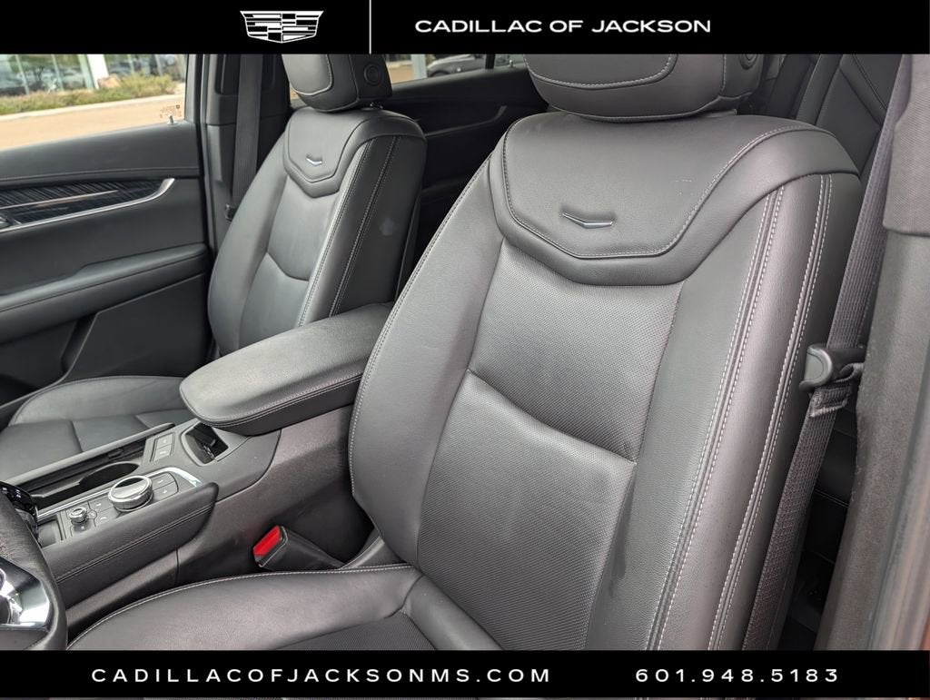 2023 Cadillac XT6 Premium Luxury