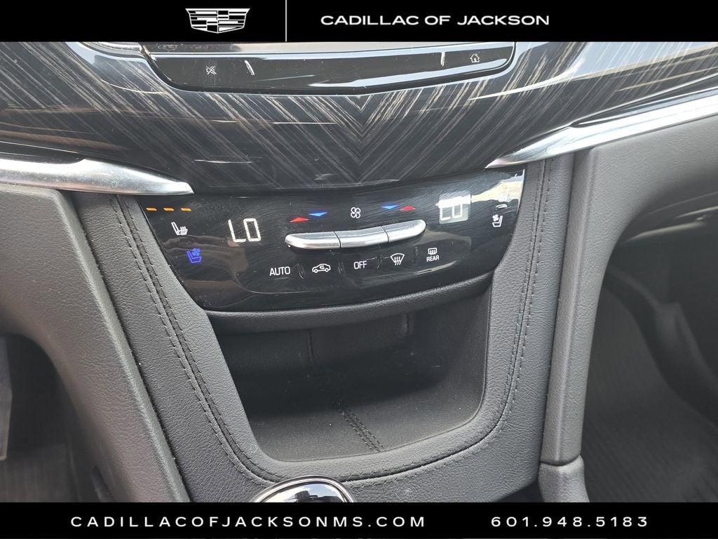 2024 Cadillac XT6 Premium Luxury