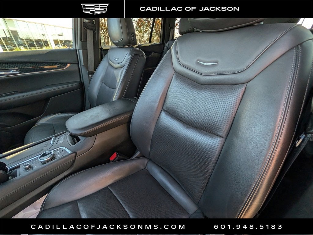 2022 Cadillac XT6 Premium Luxury