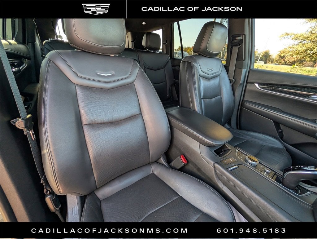 2022 Cadillac XT6 Premium Luxury