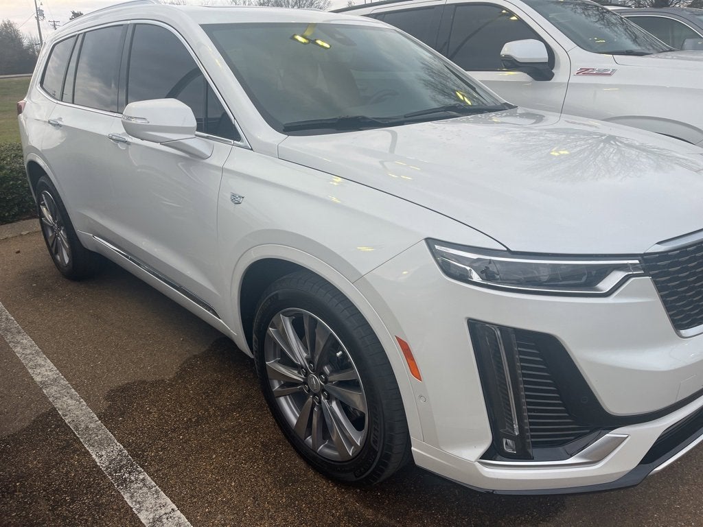 2025 Cadillac XT6 Premium Luxury