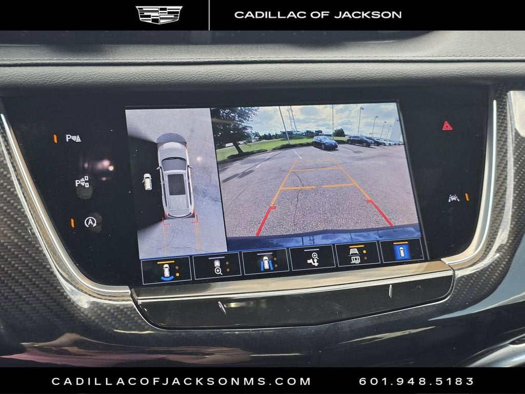2024 Cadillac XT6 Sport