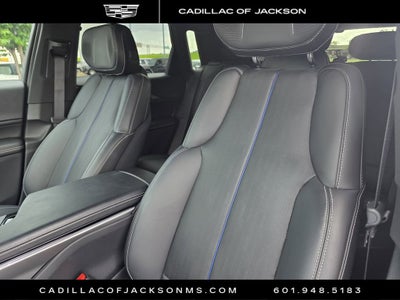 2024 Cadillac LYRIQ Luxury 2