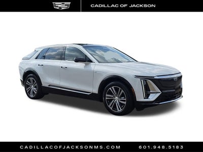 2024 Cadillac LYRIQ Luxury 2