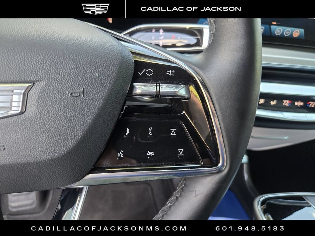 2024 Cadillac LYRIQ Luxury 3